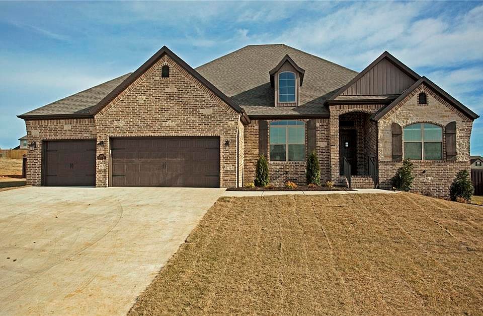 1st image of 1400 Tuscany Dr