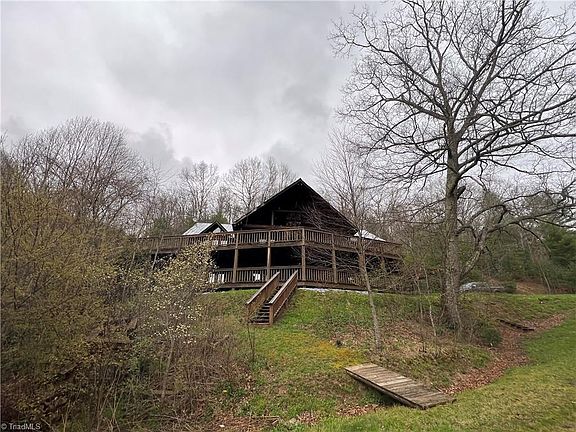 5th image of 289 New River Trl