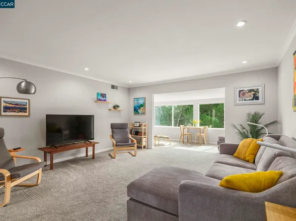 2573 Golden Rain Rd APT 1, Walnut Creek, CA 94595