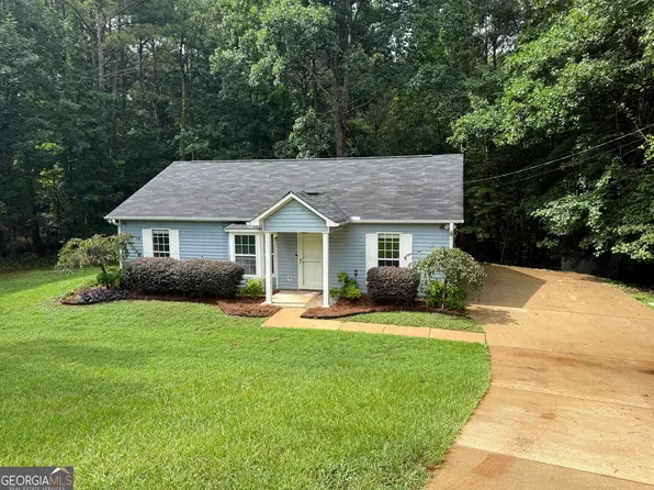 449 Hampton Green Dr, Lagrange, GA 30240