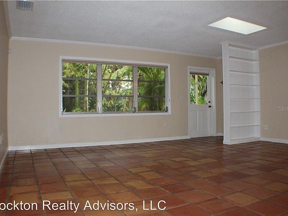 3rd image of 672 41st St