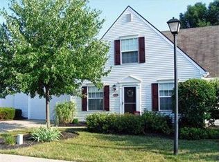 622 Windsor Ln, Sagamore Hills, OH 44067