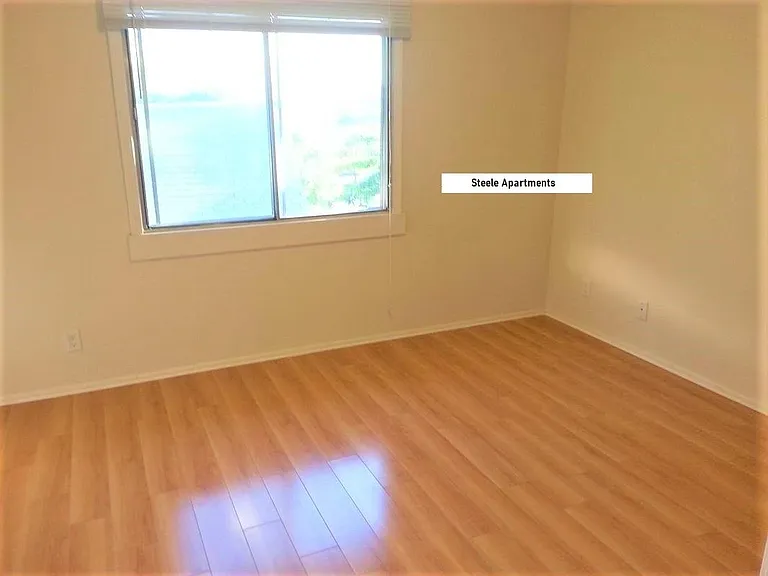 807 N 45th St — Photo 3