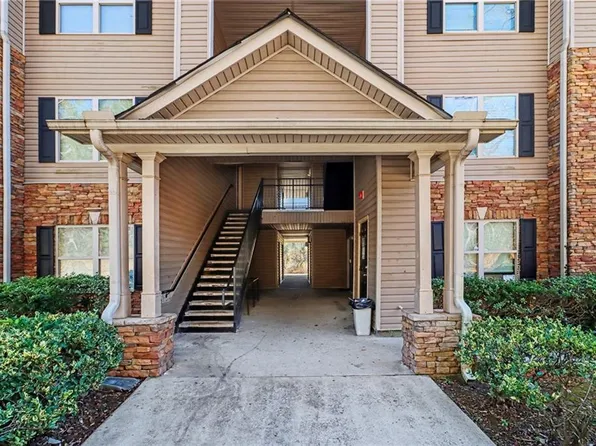 5303 Fairington Club Dr #5303, Lithonia, GA 30038