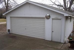 3rd image of 918 1st Ave NE
