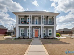 6414 Midtowne Ln NW, Huntsville, AL 35806