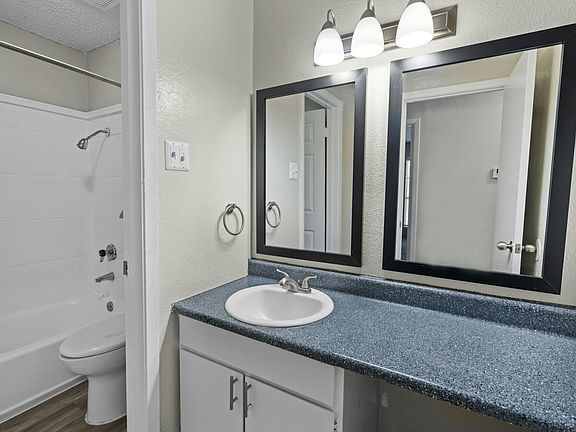 3rd image of 614 Gilmer Rd #76