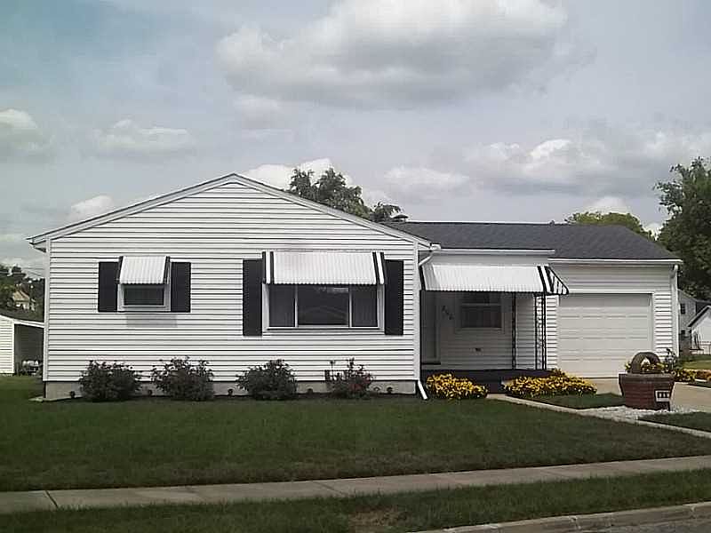 1st image of 800 Lindsey St