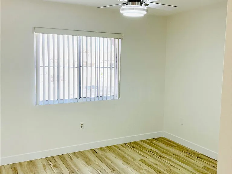 8905 Pennystone Ave — Photo 14