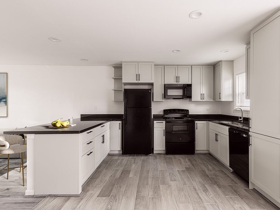 2nd image of 7430 Long Point Rd #101