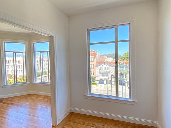 4th image of 3737 Fillmore St APT 302