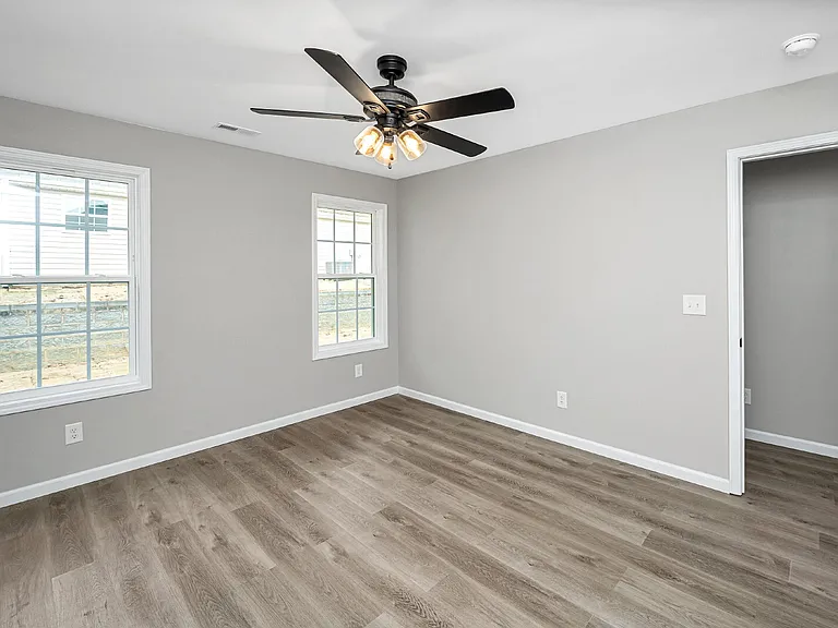 85 Smith Glen Dr — Photo 38