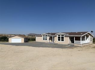 39025 Fauntleroy Rd, Boulevard, CA 91905