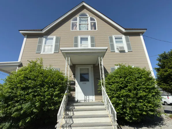 1396 Bridge St #1, Dracut, MA 01826