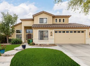 285 W Goldfinch Way, Chandler, AZ 85286