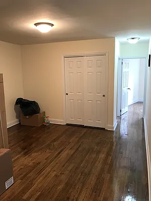 Rented by Salon Realty Corp | media 33