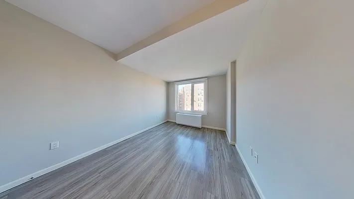 Rented by Bond New York | media 5