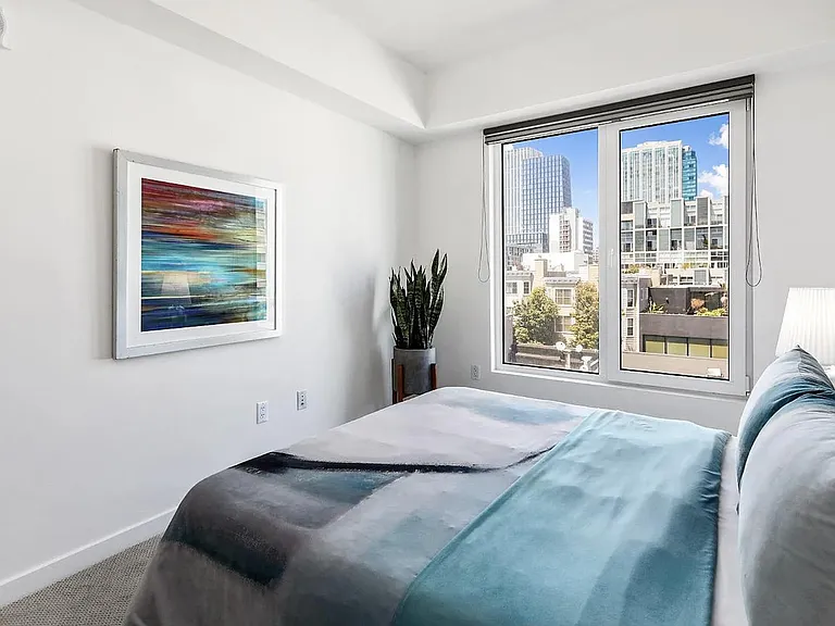 870 Harrison St #402 — Photo 7