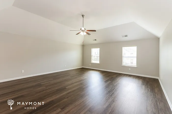 2750 Huntcliffe Dr — Photo 7