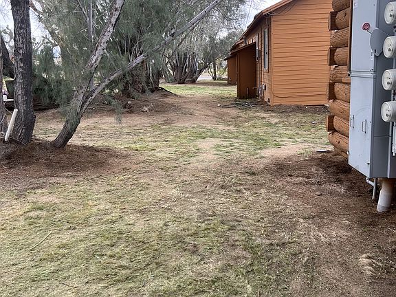 2nd image of 55747 Santa Fe Trl APT 4