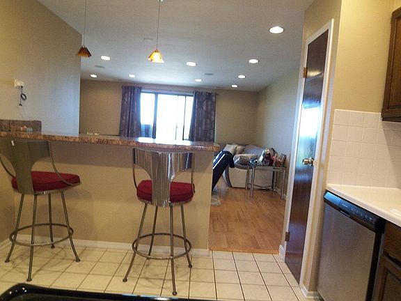 5th image of 1717 W Crystal Ln Unit 709