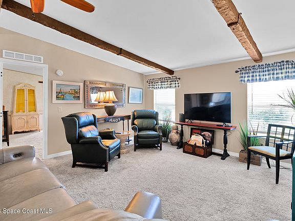 5th image of 206 Cobia Ct
