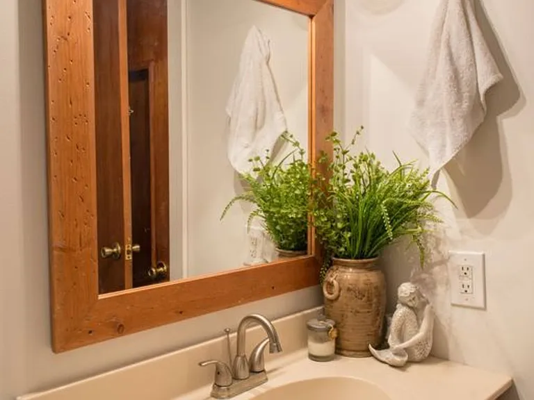 109 Oak Tree Dr — Photo 2