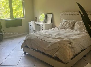 2630 SW 28th St APT 26, Miami, FL 33133