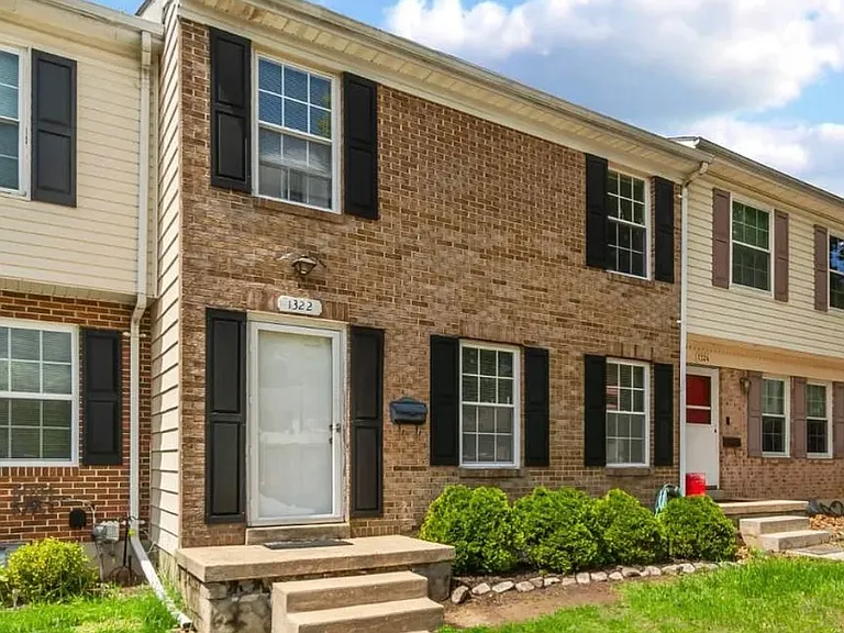 1322 Harford Square Dr — Photo 1
