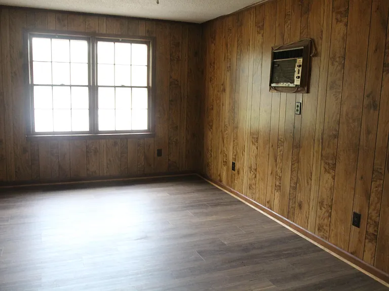 1908 Edgerly Ave — Photo 7