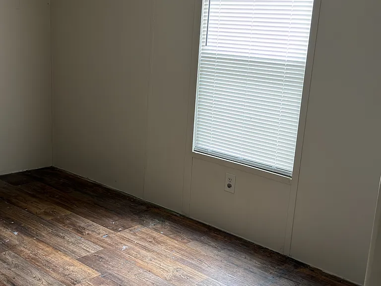 600 Davis Cir #24 — Photo 6