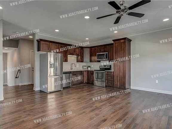 5th image of 15852 Valley View Dr