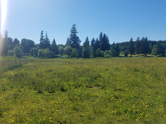 3rd image of 44 Belle Ln