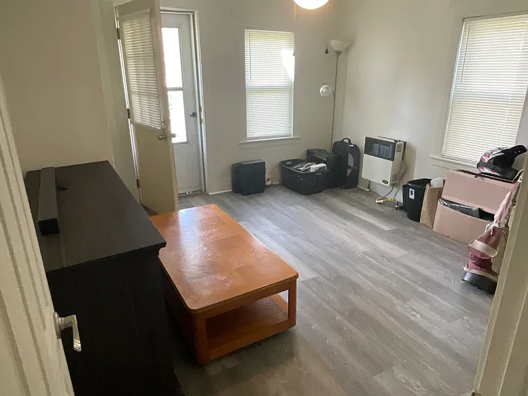 421 S Main St — Photo 2