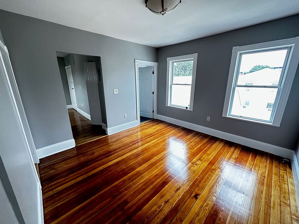 1st image of 33 Adamson St #3A