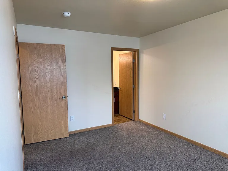 West Lake III Apartments — Photo 189