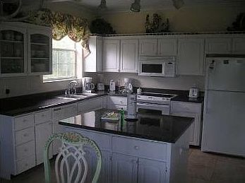 5th image of 2104 Palmetto Way