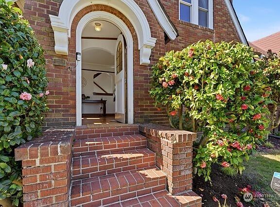 5th image of 7311 Seward Park Avenue S