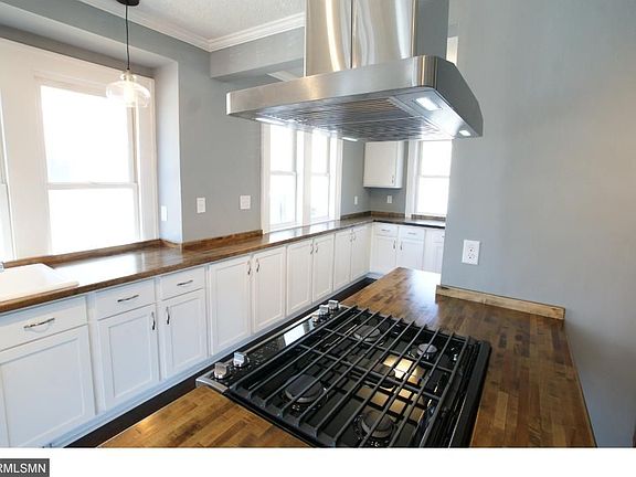 4th image of 1789 Case Ave