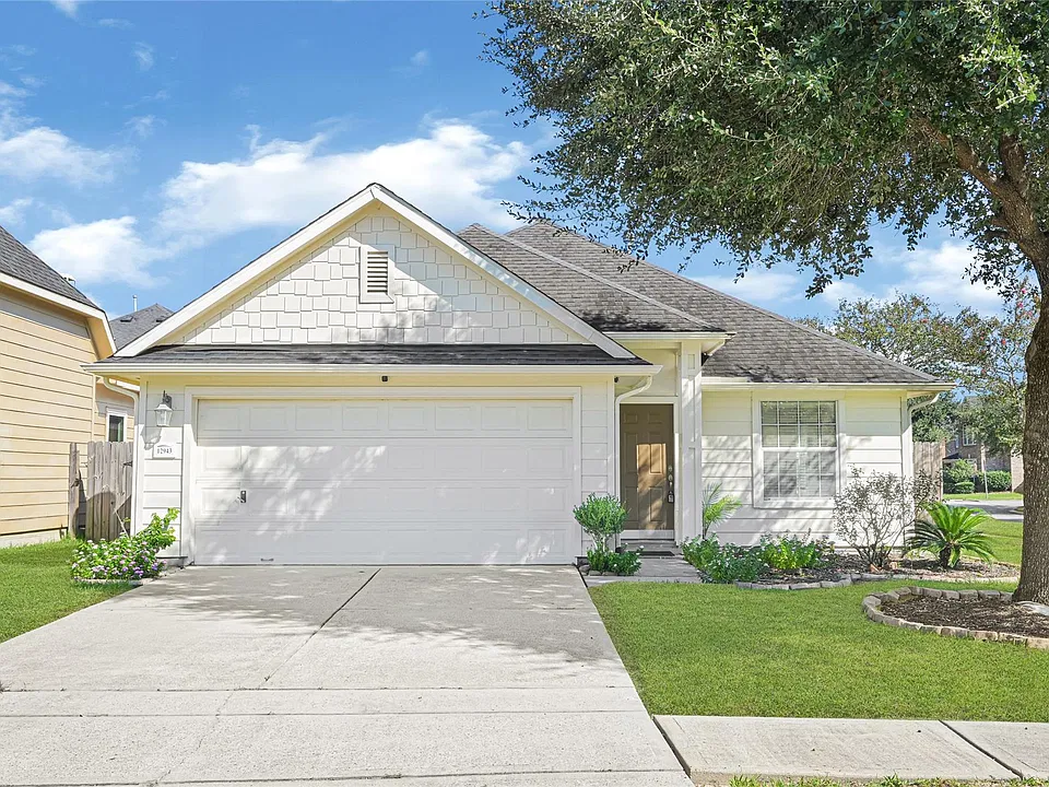 12943 Palm Leaf Ct