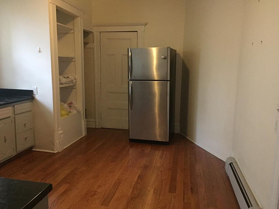 2nd image of 71 Montclair Avenue # Fl 1ST