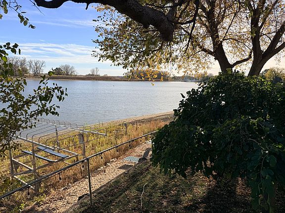 3rd image of 79 Northshore Dr