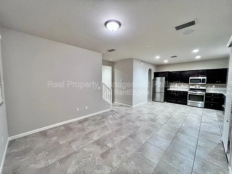1535 Zenith Point — Photo 7