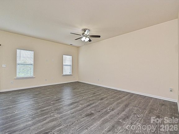 4th image of 4629 Quinton Ln
