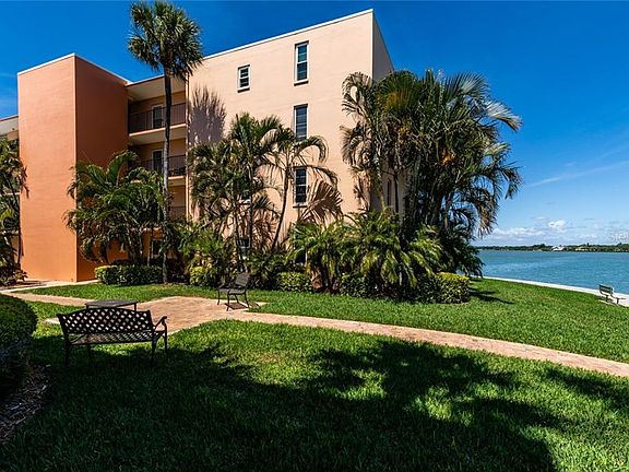 5th image of 7665 Sun Island Dr S APT 201