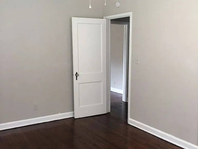 210 Lakewood Dr SE — Photo 7