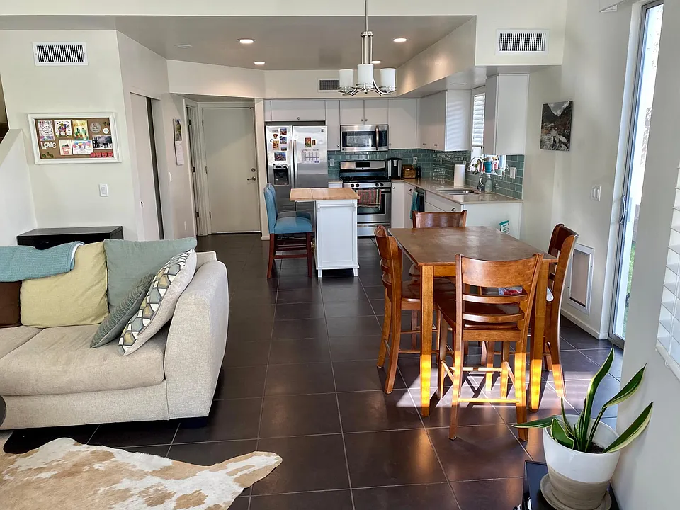 950 E Millenium Ct