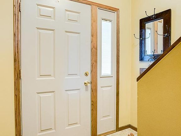4th image of 7814 Country Ln