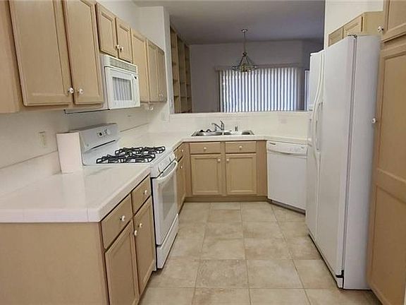 5th image of 2053 Jasper Bluff St Unit 104