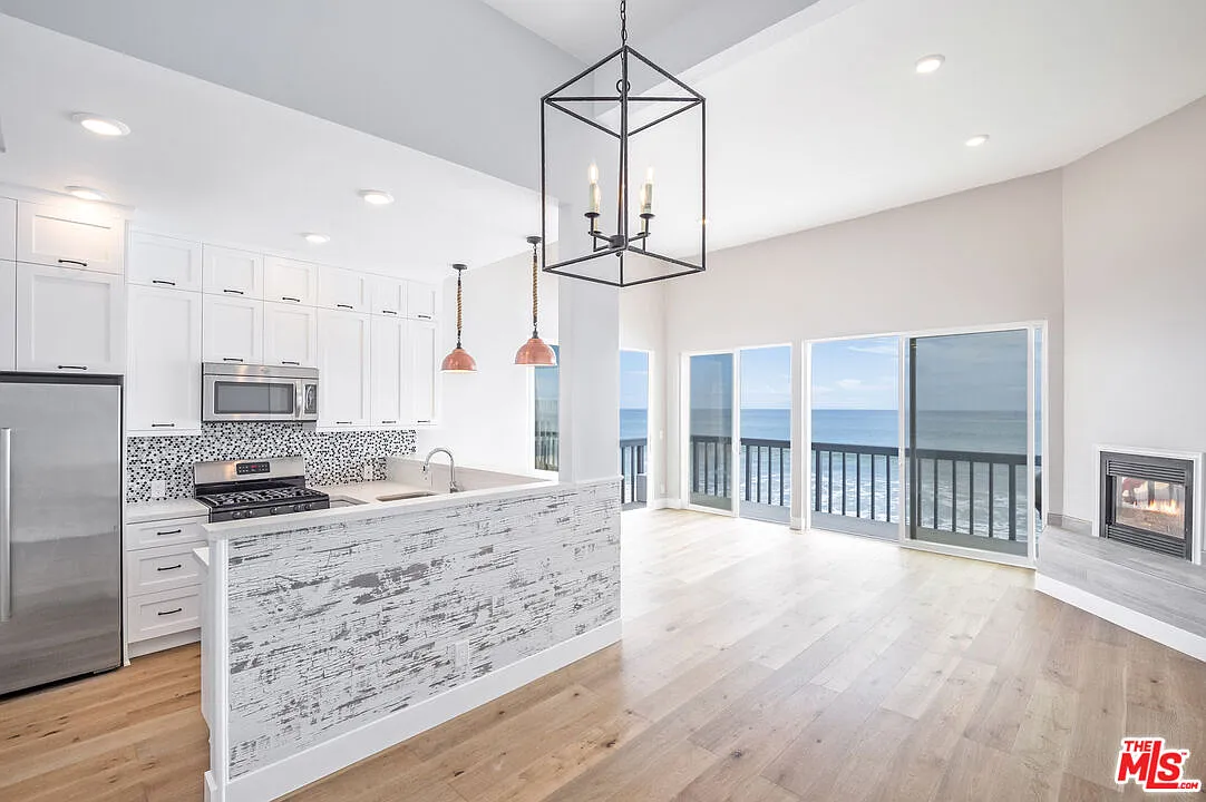 2 bed, 2.0 bath, $12,000 — Photo 1